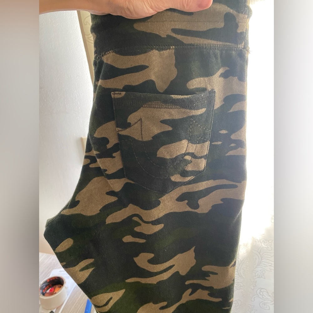 NEW✨TRUE RELIGION CAMO SWEATSUIT / FULL SUIT - Picture 15 of 16